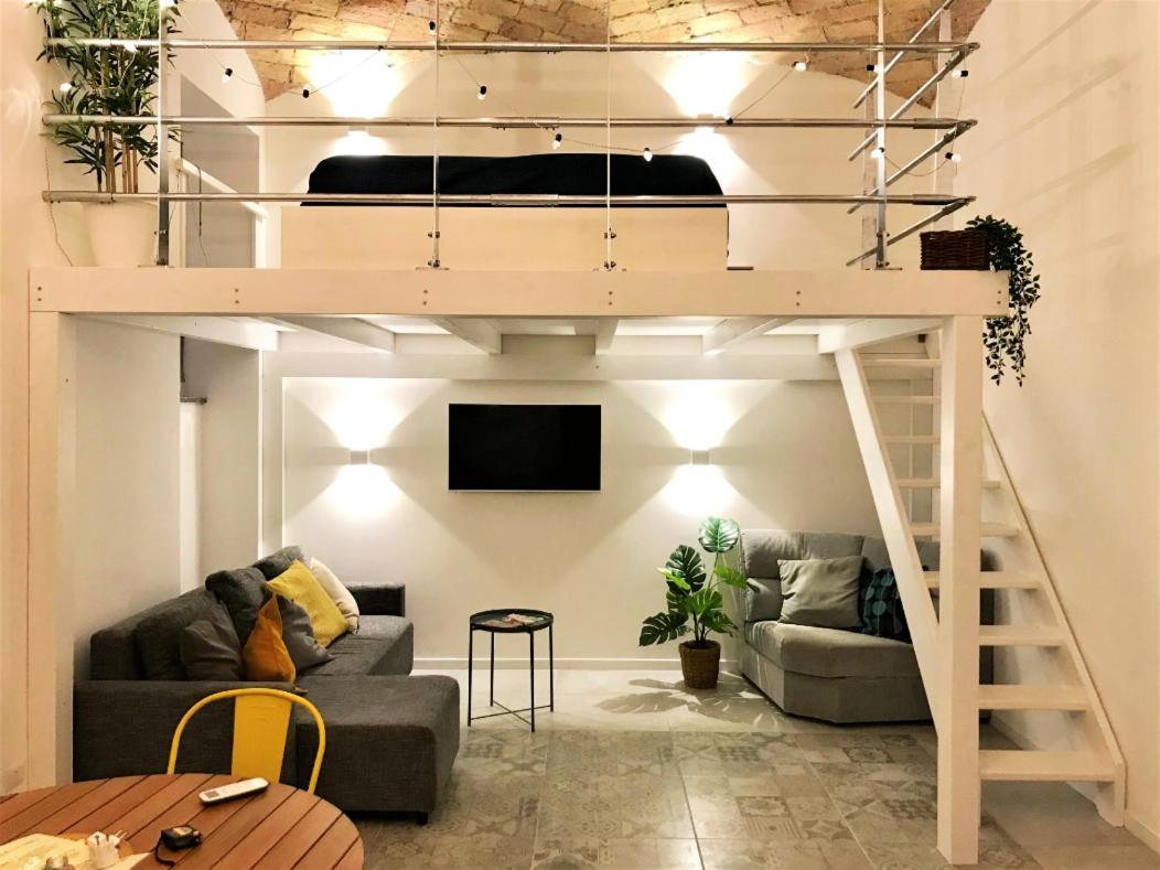 Beautifully Renovated Loft In Trastevere Apartment Rom